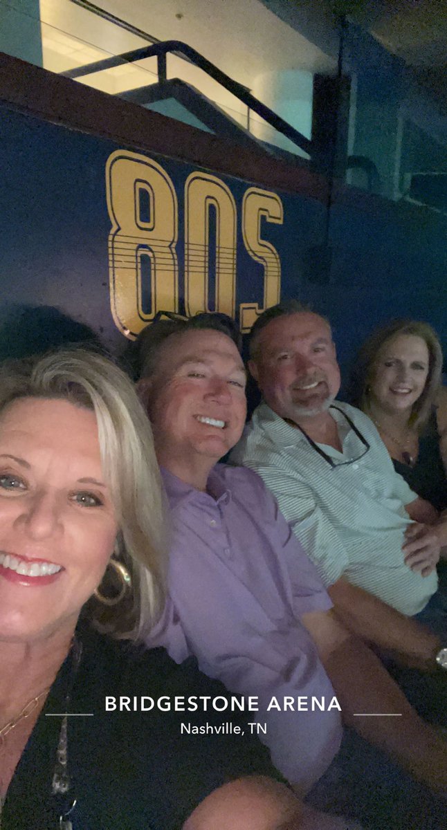 ChaSharpe's tweet photo. #bridgestonearena  #alanjackson #aquapalooza2009 https://t.co/T9CbKaLPtF