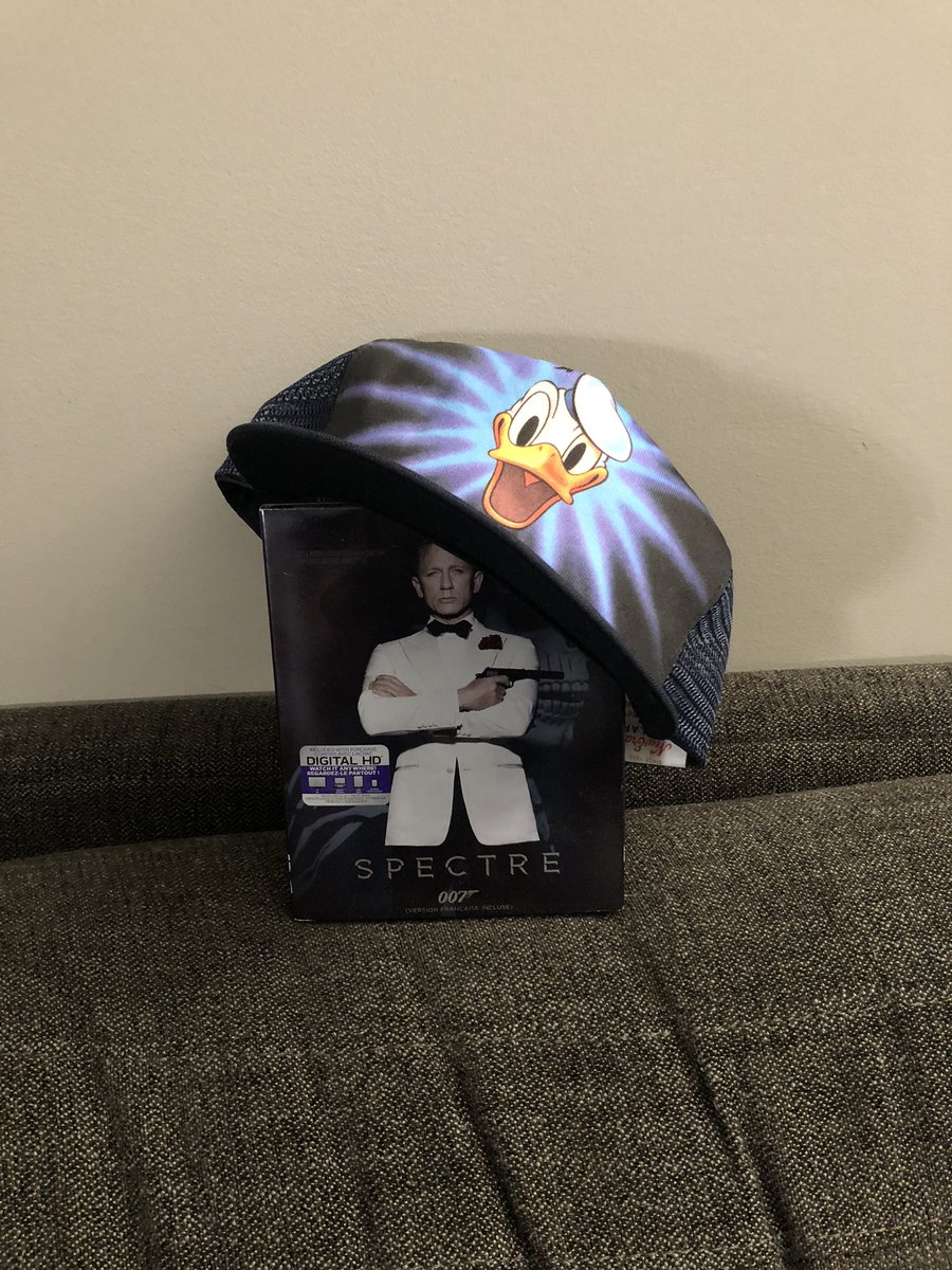 ThingsHatted's tweet image. James Bond Spectre wearing a Vintage Donald Duck hat #JamesBond #NoTimeToDie #Disney #DanielCraig #donaldduck #JamesBond007 #British #DisneyWorld #spy #Halloween #RHOBH #baseball #cryptotwitter #WhatsApp #BALvsDEN #Florida #twitch #NUFC #FuryWilder3 #DoctorWho