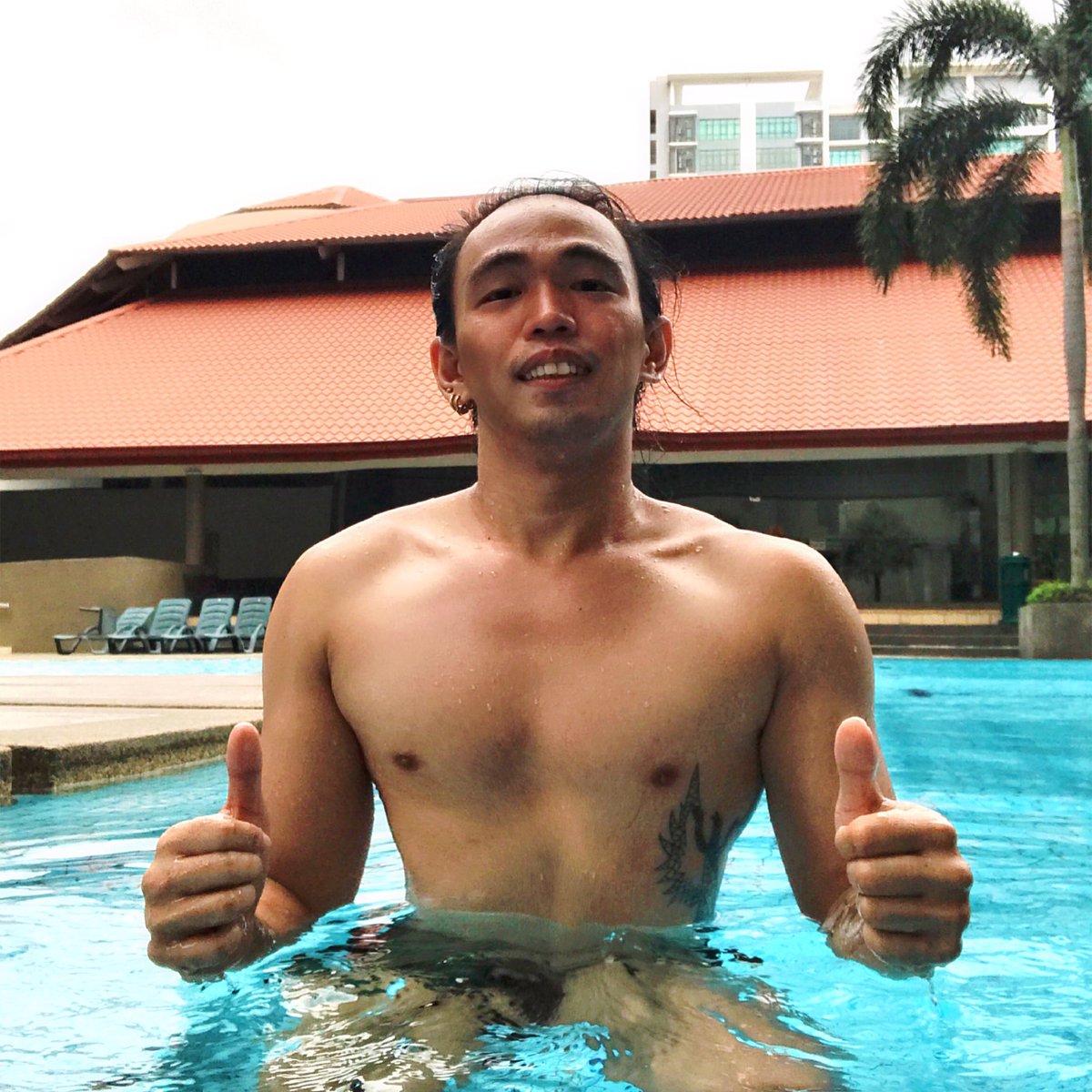 iamjesz027's tweet photo. Here we go, it's TAN o'clock! โ๏ธ๐ฆ โMaitim talaga ako sa personal and ayokong maputi ako sa picture.โบ๏ธ๐ #tampisaw #morningdeep #SaturdayMorning #vibes https://t.co/G8fDWJiDHe