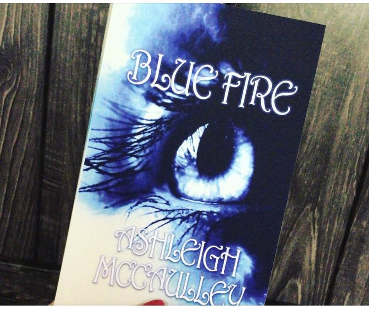 mccaulleyauthor's tweet photo. There is nothing better than a nice thunderstorm…other than reading a good book on the front porch during it! #BlueFireBook #authorlife #FridayFeeling #thunderstorm #WritingCommunity #readingcommunity #Lightning #BooksWorthReading https://t.co/s7yC6j91hR