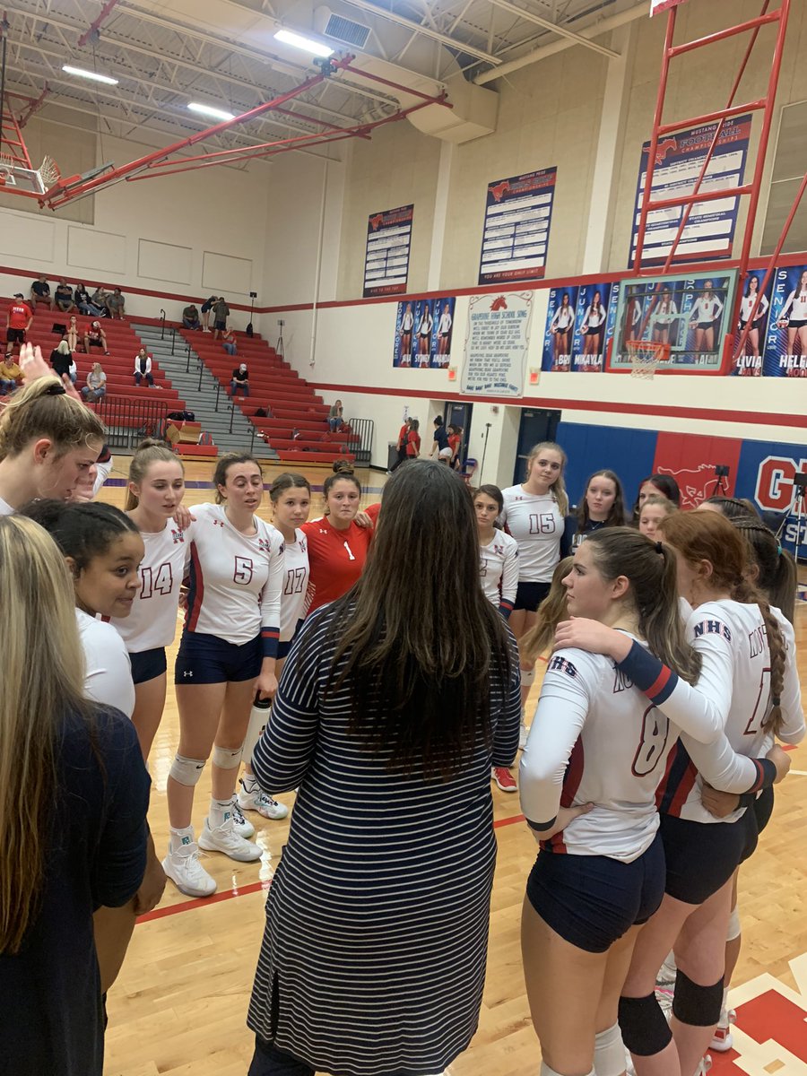 TxnVB's tweet photo. Texans win 3rd set, 25-16!!!! Go get that WUB now!!!! #NoExcuses #bbb #BeatGrapevine!!!!! https://t.co/NXJcG7W0IW