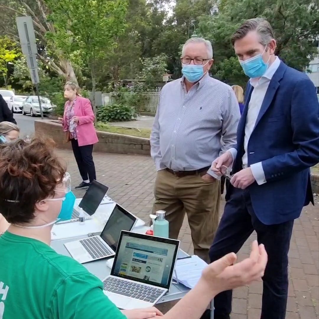 Big thanks to everyone at the <a href="/NSWHealth/">NSW Health</a> pop-up vaccination hub in Redfern, in full swing this morning helping get vulnerable communities tested and protected. The state's hit 90% first dose &amp; around 72% fully vaccinated - 80% just around the corner. <a href="/AlisterHenskens/">Alister Henskens</a> <a href="/BradHazzard/">Brad Hazzard</a>