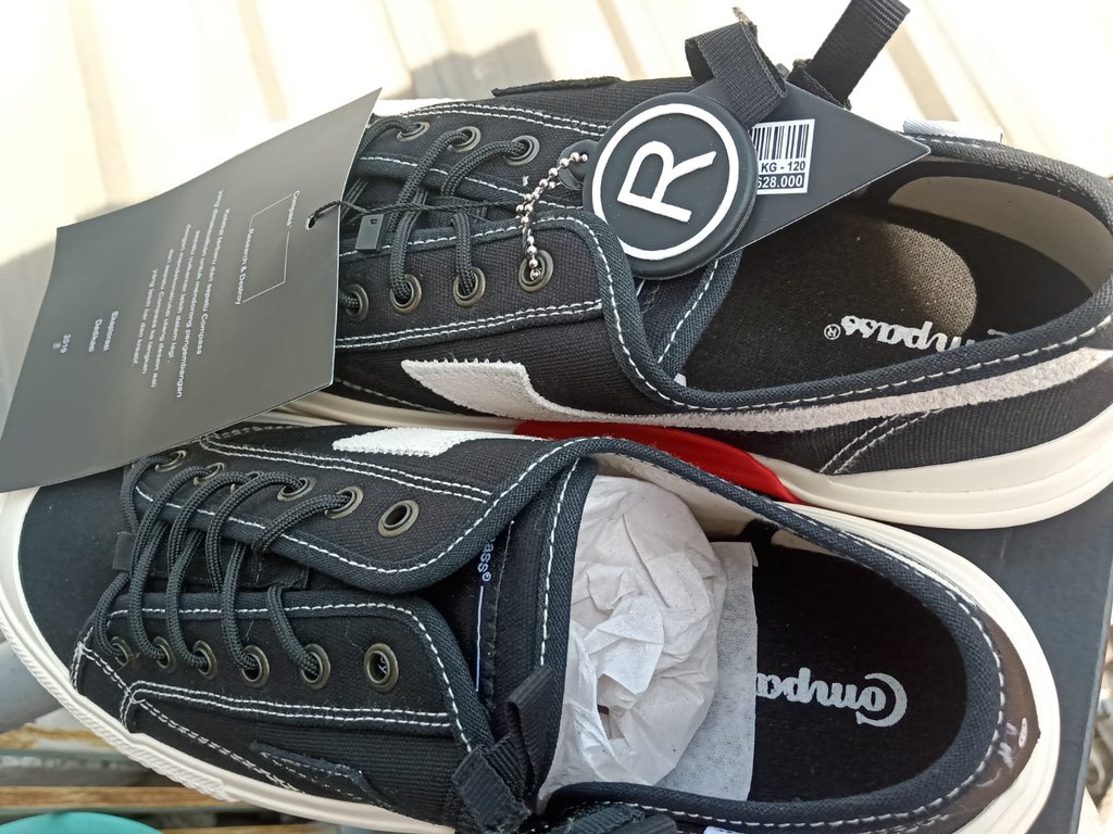 TitipLawas's tweet photo. SEPATU COMPASS
Xpressi Hi
43
BNIB
499k
R&D Proto 1 Reissue Low
43
BNIB
649k
Order and details: https://t.co/tbY5fAXcT4
#Boot4sale #Jersey4Sale @Jerseyforum https://t.co/93OsqUMySZ
