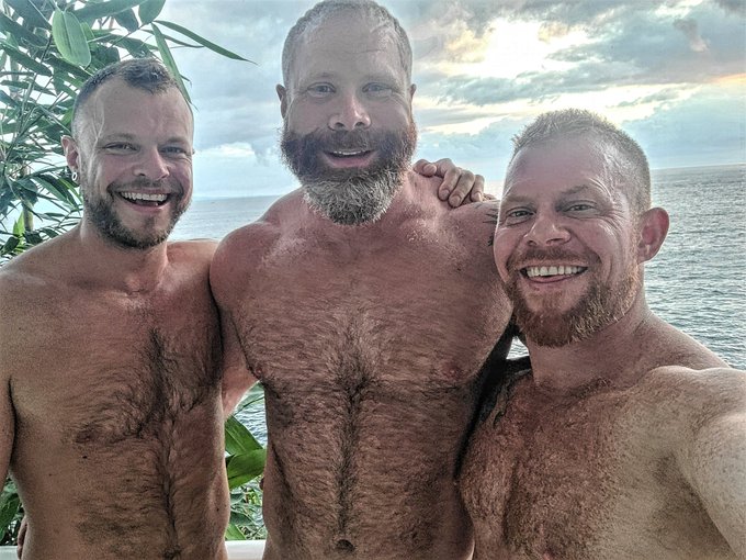 I'll give you a dollar if you can guess who has two loads in their butt.  @WadeWolfgar @CainMarkoXXX