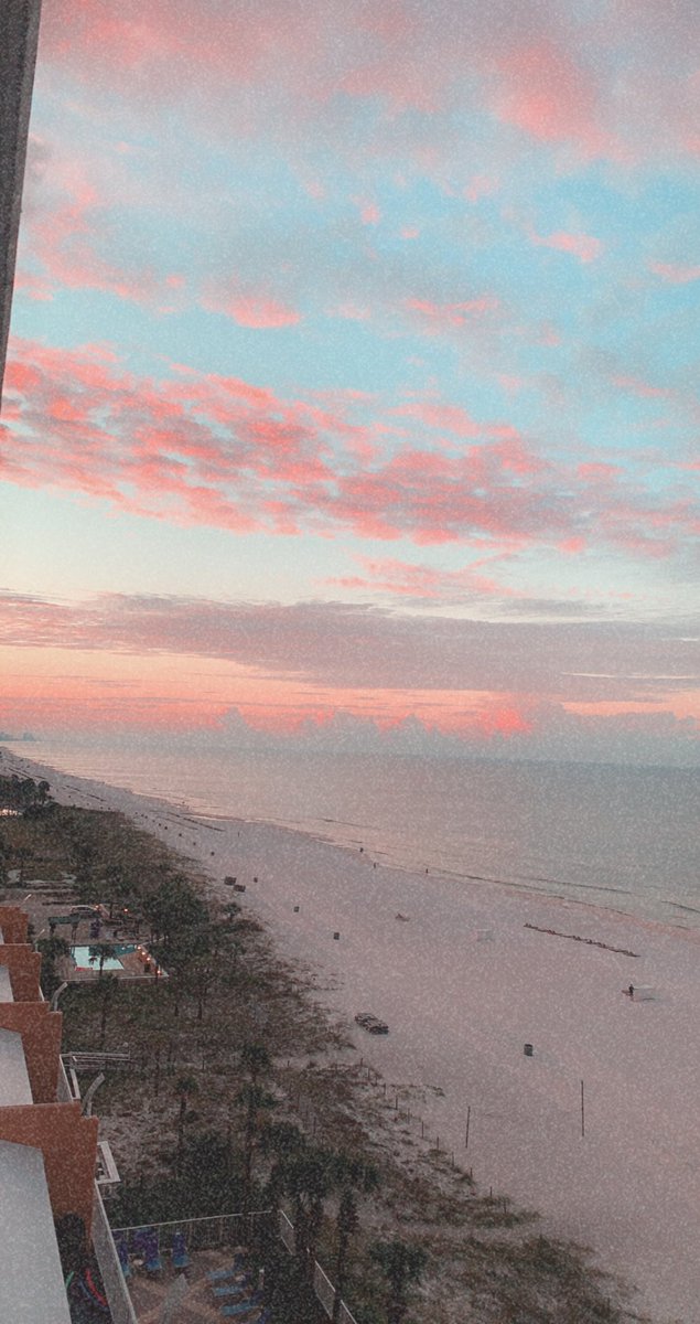 JessssMartin_'s tweet photo. Wishing I was back here instead of getting ready for work tomorrow 😭 Can I just travel forever pls https://t.co/S3IC1k25e4