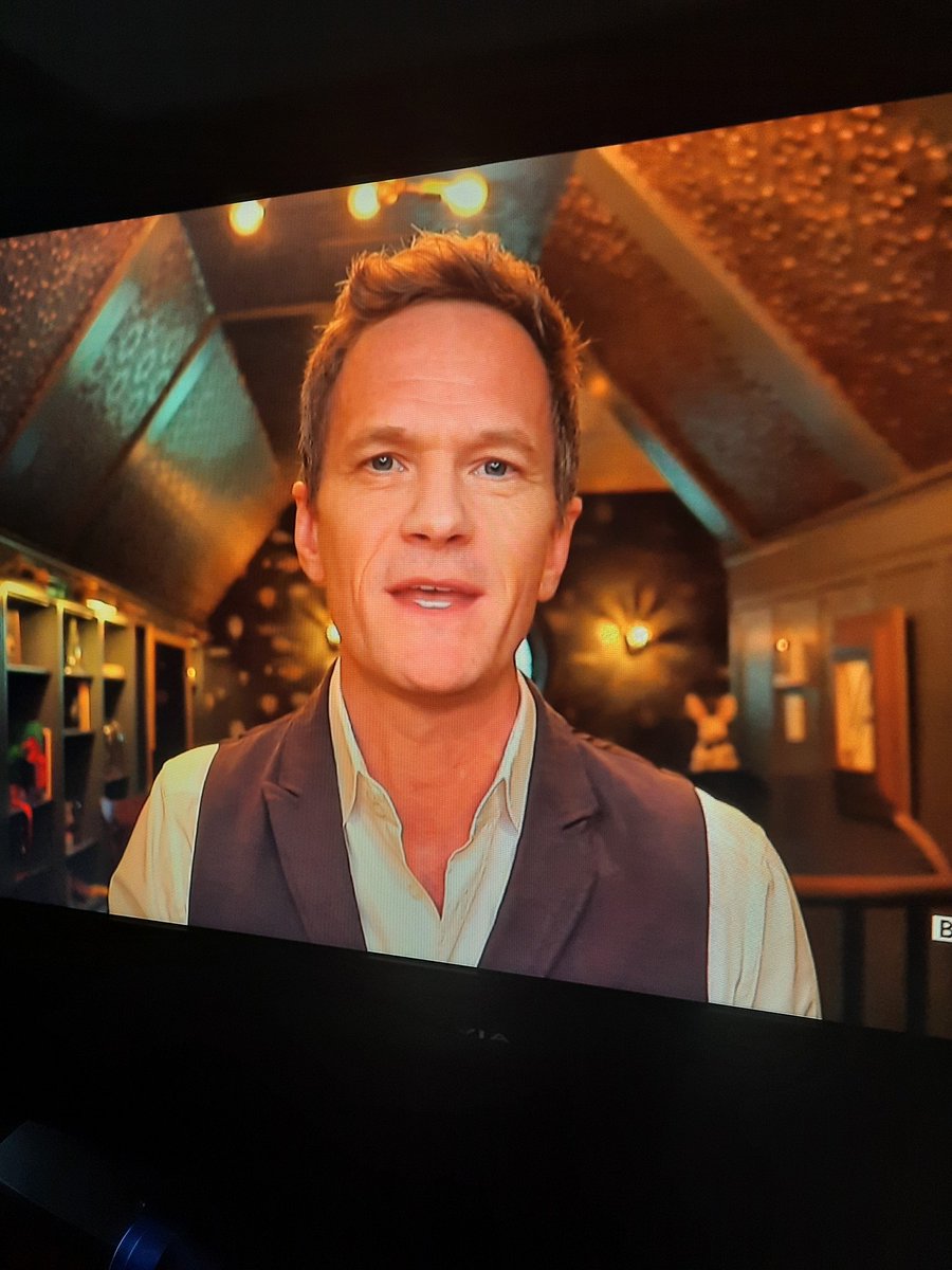 Crazy4NPH's tweet photo. #neilers look who I found on Graham Norton show https://t.co/udLpc2j05P