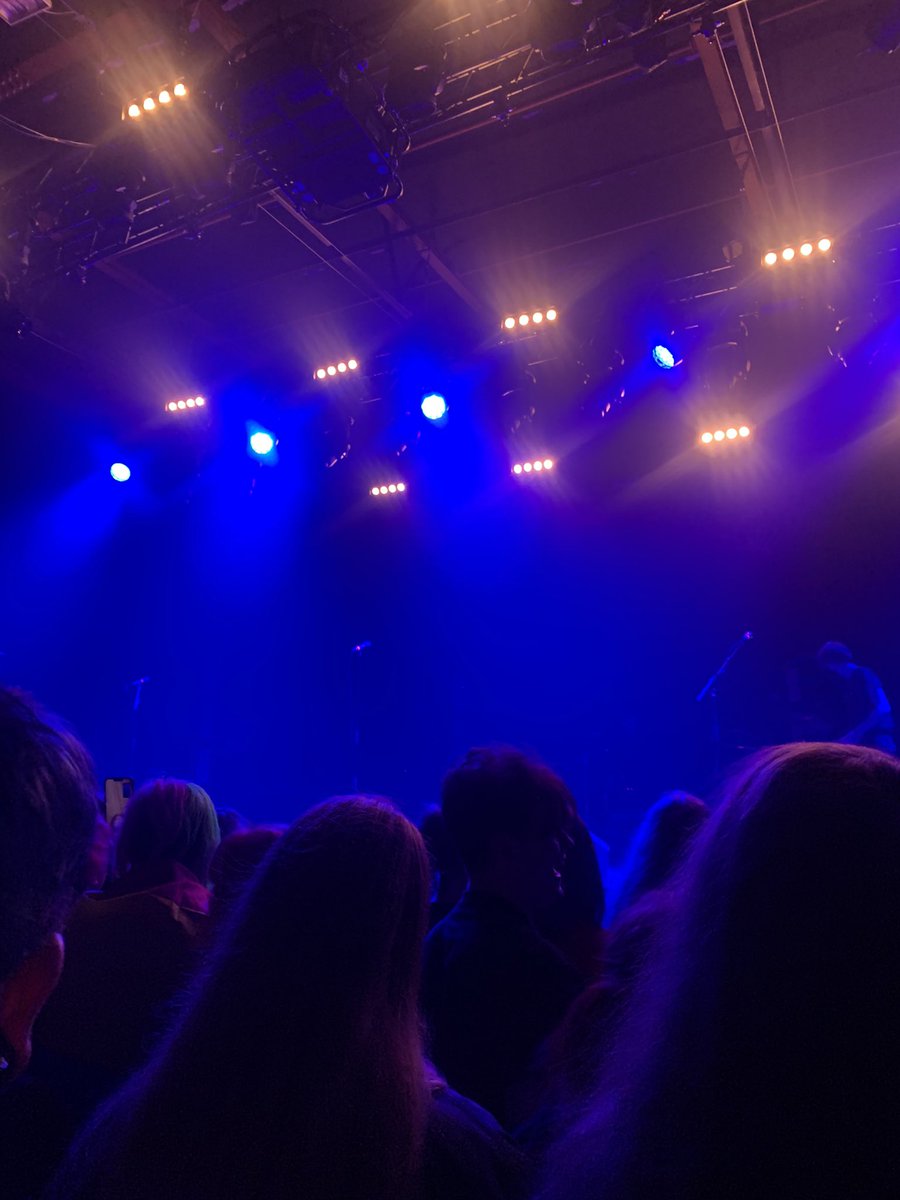 shadowfortis's tweet photo. @yungblud Manchester 08/10/2021 only one panic attack and many cups of water! https://t.co/tFnXDNFiae