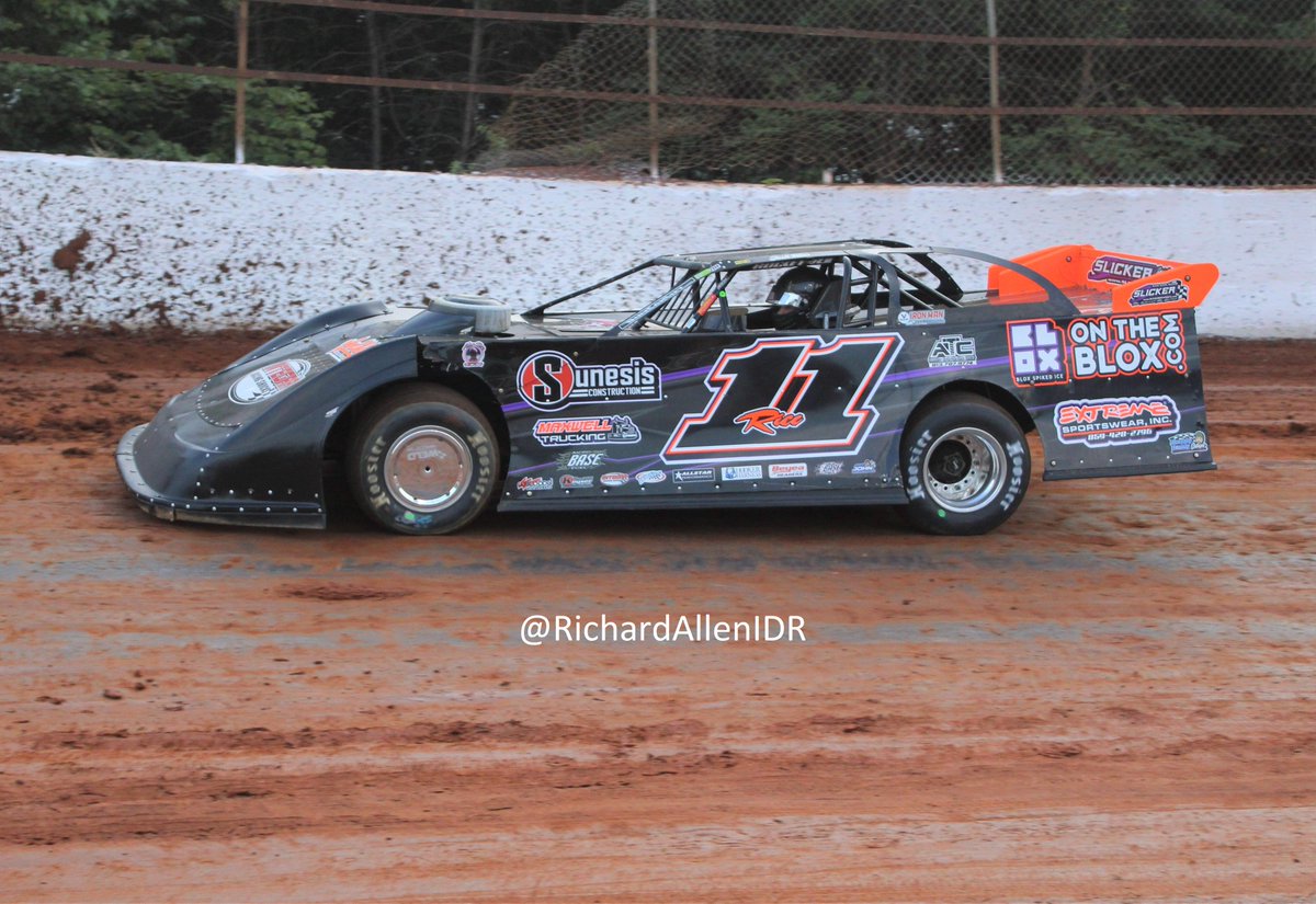 Tonight's heat race winners in night 1 of the <a href="/UltimateHOA/">Ultimate Heart of America Super Late Models 🇺🇲</a>-sanctioned Butterball Woolridge Memorial <a href="/RichmondRwayKY/">Richmond Raceway Ky🇺🇲</a> were <a href="/RossBailes/">Ross Bailes</a>, <a href="/J_Hawk37/">Jared Hawkins</a>, Zack Dohm(<a href="/Dohm_Racing/">Dohm Racing</a>), and <a href="/joshjr11/">Josh Rice</a>.

Those drivers will be the top-4 starters in Saturday night's $20,059-to-win feature. #DirtLM
