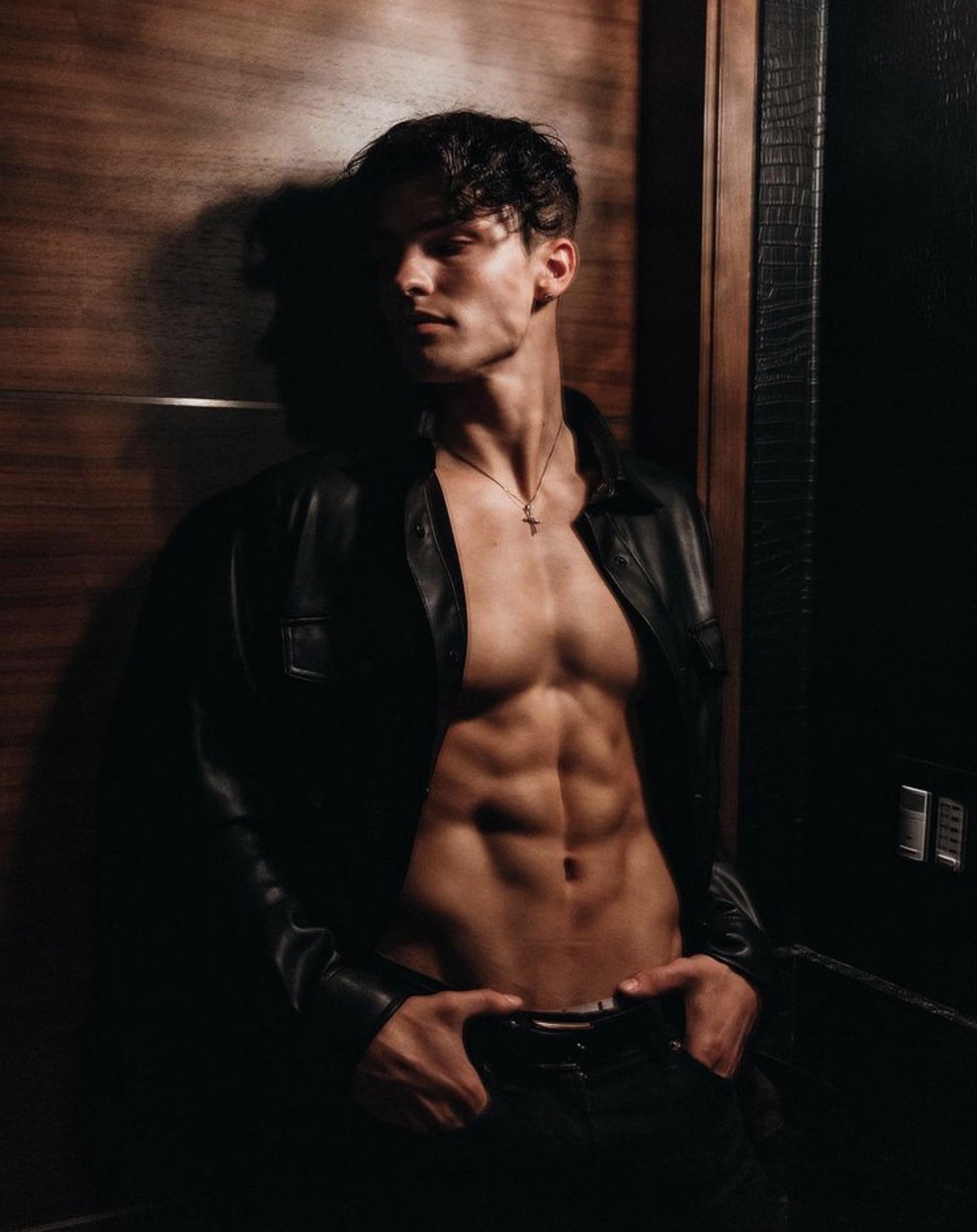 𝚃𝙾𝙳𝙳 🌞 on X: Sexy stud Kaden Hammond t.copZDYei7xLa  X