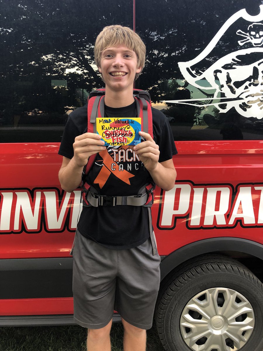 jhodson16's tweet photo. Shout out to the Mosel boys for both placing today @ Bloomfield Invite/Conference.  Kyler got 11th &amp; Jordan 14th.  Both boys even had their mentors watching!  Congrats to Kyler being Runner of the Meet! #teammates #we❤️🏃🏻‍♀️🏃@PHSPiratePride https://t.co/3Cuz8Ffh2o