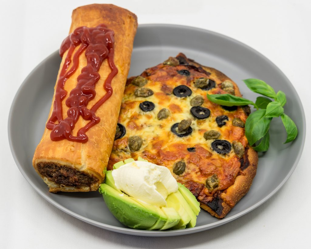 Yummy_Lummy's tweet photo. Saturday lockdown lunch. Leftover pizza with extra cheese, olives, capers, fennel, capsicum, mushrooms, and red onion. The tomato base was augmented with Sriracha sauce. Served with a sausage roll, tomato sauce, avocado, and sour cream.
#lockdown #cbrlockdown #actlockdown https://t.co/f2mtlXaA7s