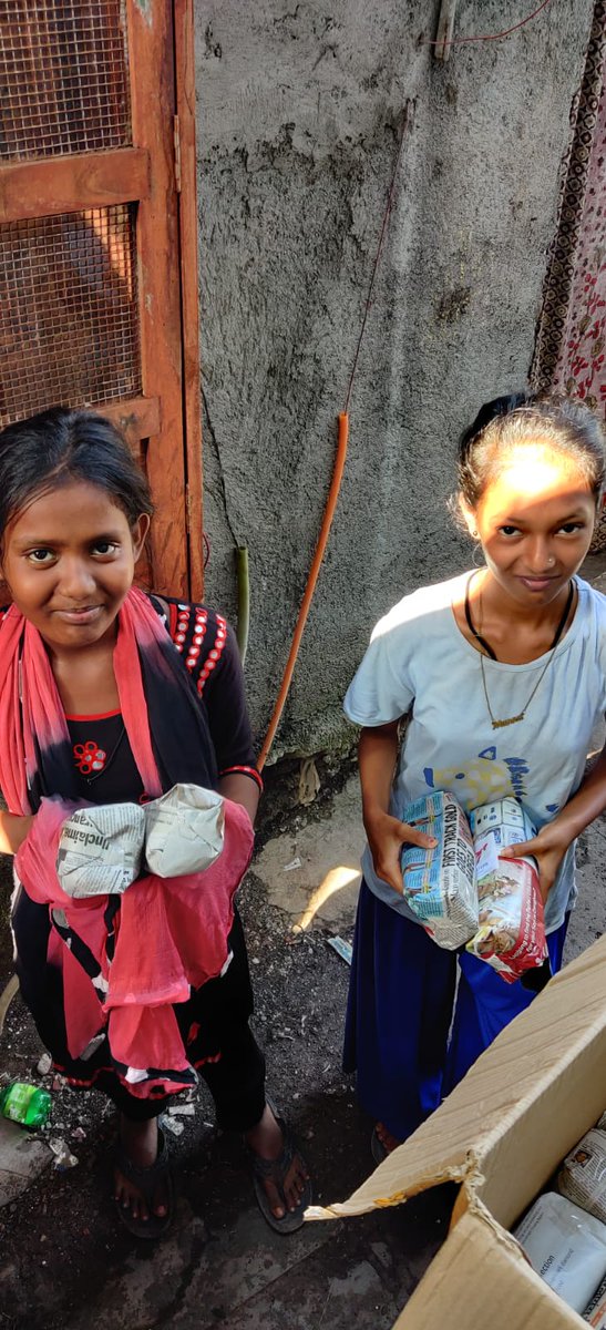 SquadPads's tweet photo. #Aditi has been providing pads to #ambedkarnagar for over a year. The community loves her, for her warm care, concern and the friendship she has built with them. Thank you @ParikhAditi π
@UN_Women @unwomenindia #padsquadder #padsquad #Mumbai @HumansOfBombay https://t.co/6IQC2SjFyD