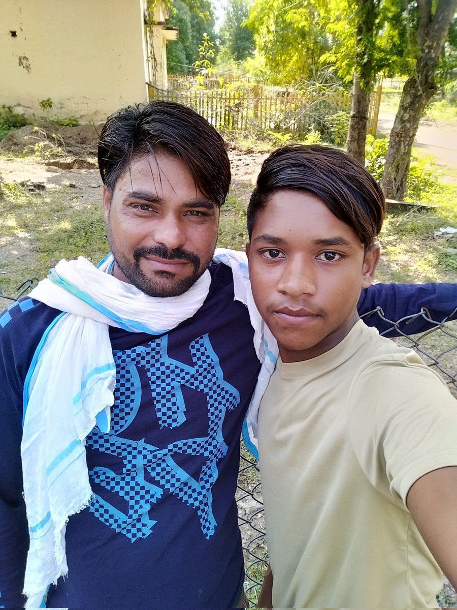 MANRAJM43883649's tweet photo. “सड़क पर ध्यानपूर्वक चलें... 
भाजपा नेताओं की गाड़ी में ब्रेक नही होता...”

*जनहित में जारी* https://t.co/zZqIm0PDXk