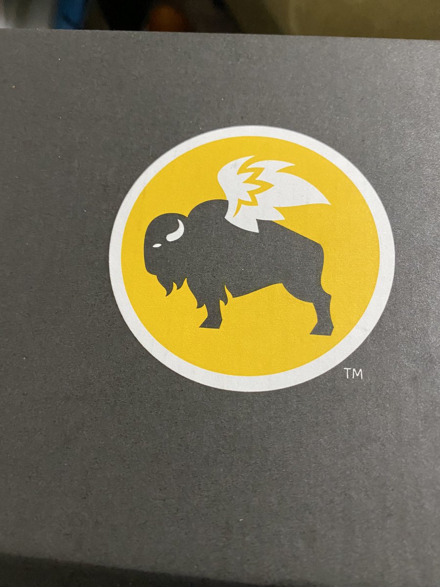 WHATEVMAX's tweet photo. @BWWings  @BWWingsCares So this is the buffalo ranch chicken sandwich? Missing a few items I think! Thanks for dinner https://t.co/bQlr28r7ZT