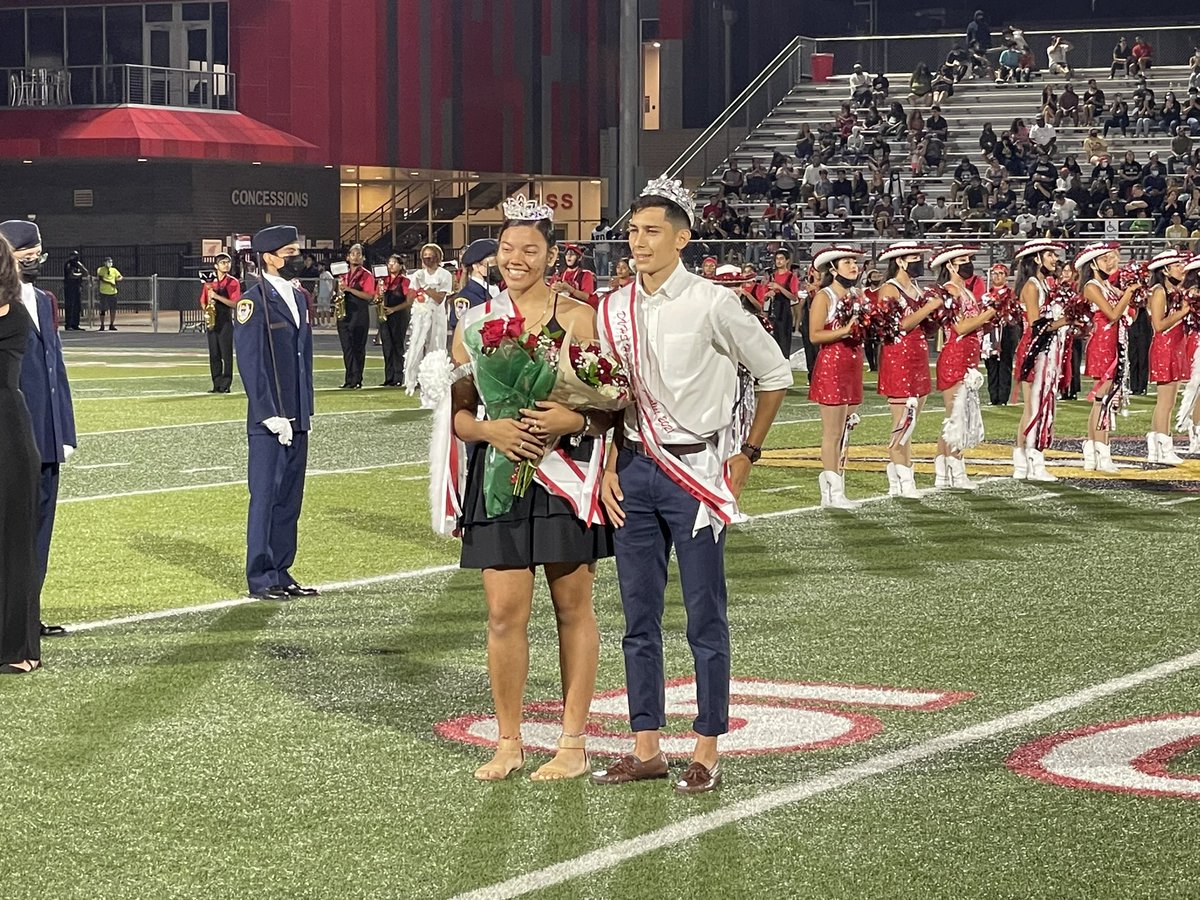 DelValleISD's tweet photo. Your 2021 DVHS Homecoming King is Noe Gutierrez and the Queen is Zaeda Houff. Congratulations to all students part of this year’s royalty. #dvproud https://t.co/S5hzjMhoXx