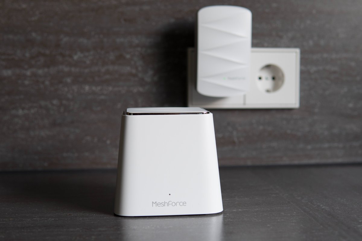 Meshforcewifi's tweet photo. Replace your old wireless router with the new Meshforce M3 WiFi system. Equipped with Gigabit Ethernet, flawless and flexible AC1200 Dual-band M3 system supports up to 60 devices.
https://t.co/SwAt3wjigR https://t.co/g7Oz0h6h8C