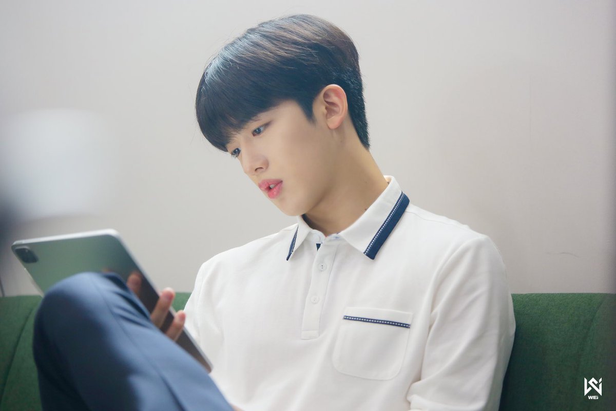 211008 NAVER: OUI Ent.

#김요한 #KIMYOHAN #YOHAN
<a href="/WEi__Official/">위아이(WEi)_OFFICIAL</a> <a href="/WEi__Member/">위아이(WEi)</a>