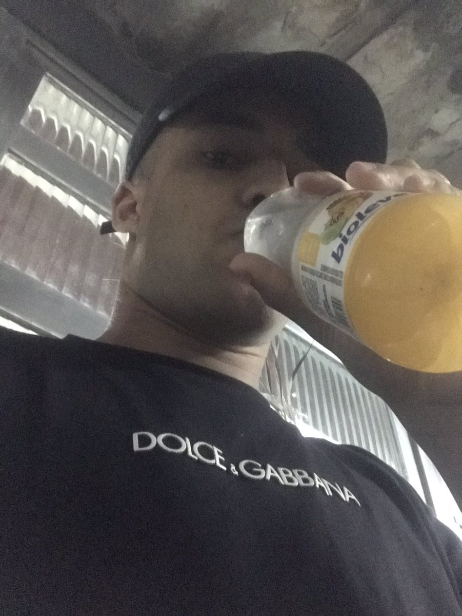 EriickAllves00's tweet photo. 😝 https://t.co/OYHnD6YSFl