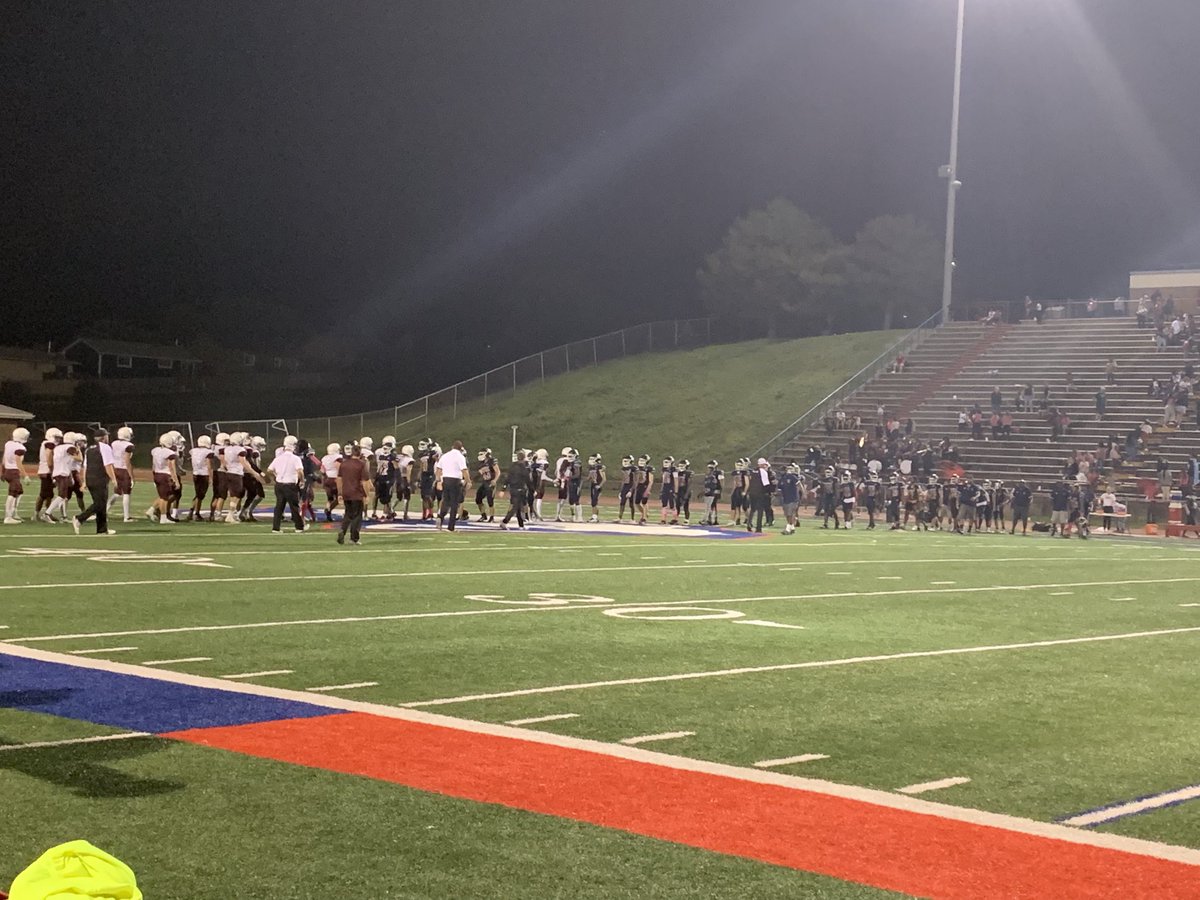 tkwapnioski's tweet photo. A final from Huskies Stadium with the @DiscovererWay @DiscovererFB with a 55-28 victory over the @OPSNWAthletics. #DiscovererWay #Back2WorkOnMonday #All-In https://t.co/k22mtGApha