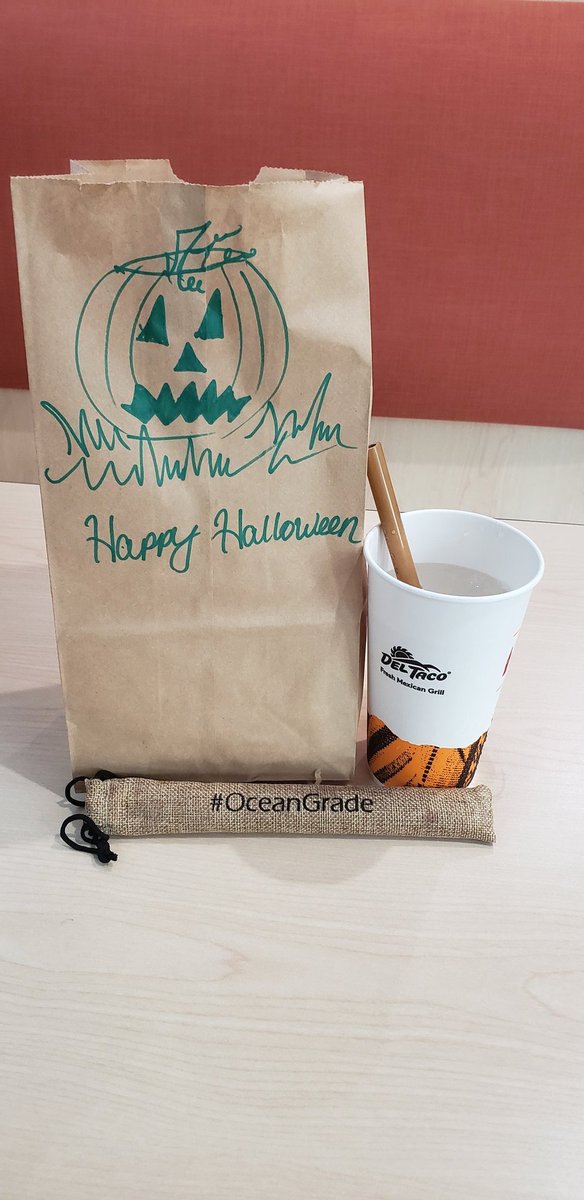 PlayHarder24's tweet image. Yay !!  @DelTaco  finally in @MelbourneFL  enjoying #HappyHalloween #halloween greeting with some yum grub and @OceanGrade  straw!!  Life is good ! #floridalife #funlife