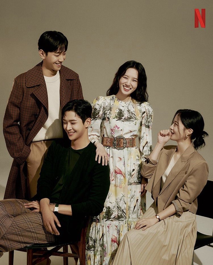 parkeunbining's tweet photo. #빈연모

Netflix releases shots from the casts of "The King's Affection" 💙💜❤️

Warm tone of colors blanketing this photoshoot as the drama will come on your autumn. Posing with casual clothes but we can still look regal and royal ✨

And cute too 🥰 https://t.co/5a8dqnoI6C