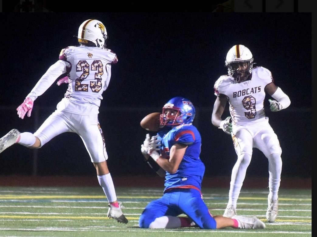 JIPhotoDept's tweet photo. Photos from South Windsor at Tolland football at Tolland High Friday night. Check out our free to view gallery on the Journal Inquirer's website. Staff Photos by Jim Michaud https://t.co/Z8KDqQloPS