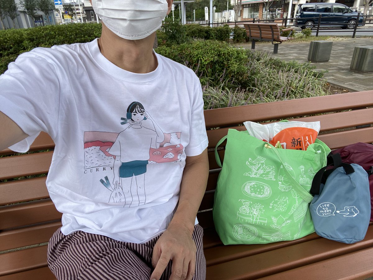 hiroshi_n_usagi's tweet photo. 散歩がてら買い物してきた。
新潟県産コシヒカリの新米買ってきた。
ネギ買うの忘れたな。
今日はMegu30Tで。🍛✨😊🎵
#Megu30T
#LTMY https://t.co/P4sVmKbKEw