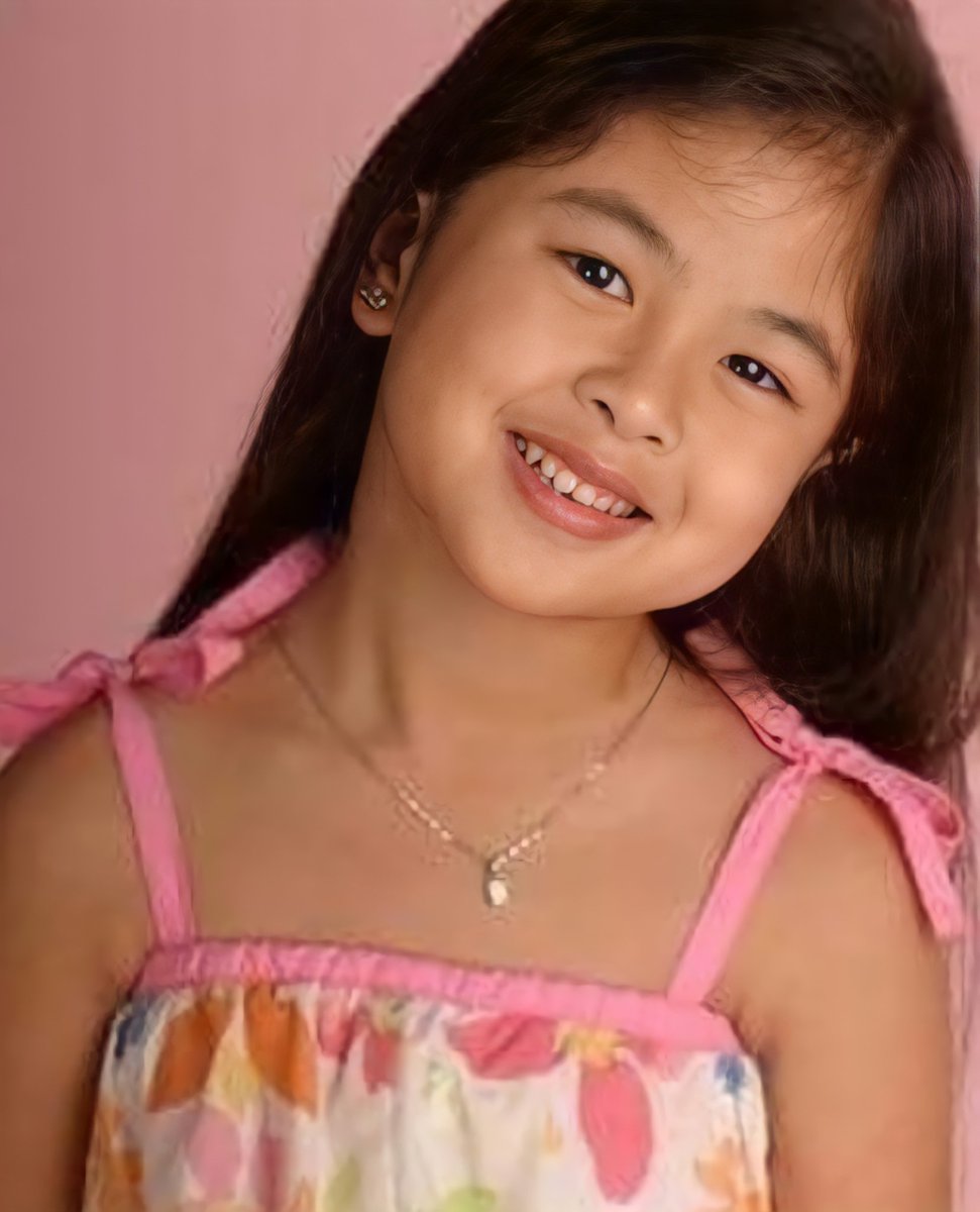 Can you give a retweet and replies to this cutie patoetie??

KISSES ForEBer #KISSESComEBack

<a href="/KissesDelavin/">Kisses Delavin</a> • #KissesDelavin