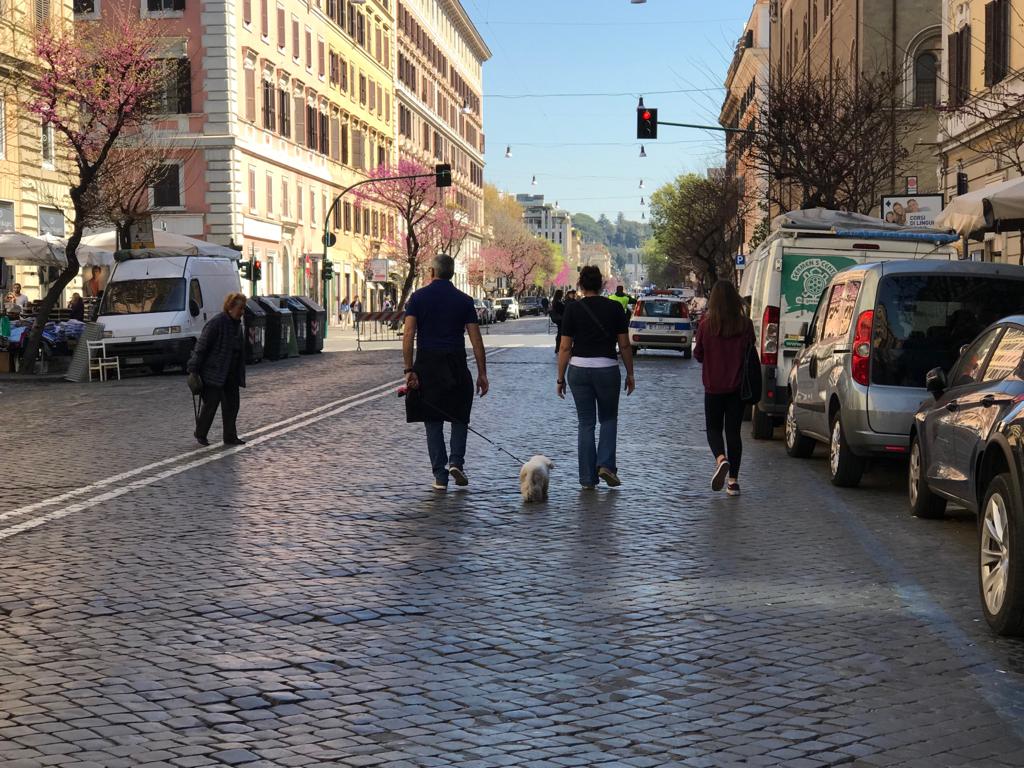 H24Prati's tweet photo. Il 10 ottobre è "#ViaLibera", 15 chilometri di strade senza traffico, anche a Prati. Le info sulla viabilità - https://t.co/deSg8mEBjm https://t.co/HQmrofSGm4