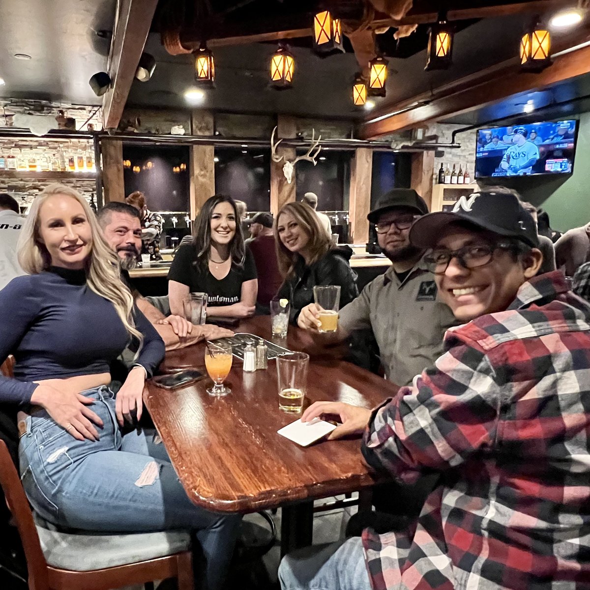 HuntsmanBrewing's tweet photo. Music is Rocking &amp; Beer is Pouring, Come on Down! “In a study, scientists report that drinking beer can be good for the liver. I’m sorry, did I say ‘scientists’? I meant Irish people.” #BeerisBoss https://t.co/0YfuHEjKhe