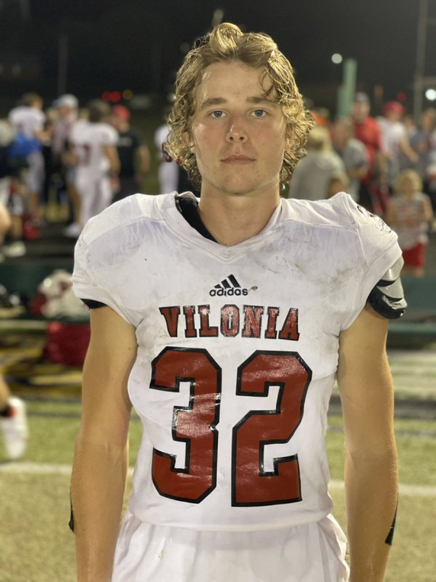 Vilonia WR Kannon Bartlett stats : 10 catches 201 yards and 3 TD in the 35-0 win against Pea Ridge.<a href="/KannonBartlett/">Kannon Bartlett</a> <a href="/KennyBartlett3/">Kenny Bartlett</a> <a href="/ViloniaF/">Vilonia Football</a> <a href="/CrunkdOutEnt/">C.O.E Films</a> <a href="/ARPrepSports/">Arkansas Prep Sports</a> <a href="/tctabler/">PrepRedZoneTom Tabler</a> @rocktownsports <a href="/EarlGill10/">Earl Gill</a> 
 <a href="/ArElite100/">Arkansas Elite 100</a> <a href="/BSNSPORTS_Ark/">BSN SPORTS Arkansas</a> <a href="/JaidTaylorLive/">HONCHO 🏁</a> <a href="/ETTaylor79/">Erick Taylor</a> <a href="/colereporter/">Adam Cole</a>