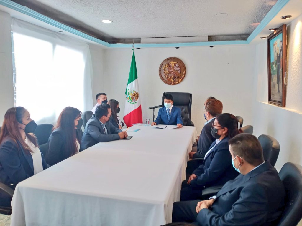 trasnformacion's tweet photo. El Presidente Municipal @Angel_FloresR_ y su equipo de trabajo entregaron resultados por estos tres años de logros alcanzados para el #ProgresoDeXoxtla. #TercerInformeDeResultados @MBarbosaMX @Gob_Puebla @Segob_Puebla https://t.co/mF5eyWumnj