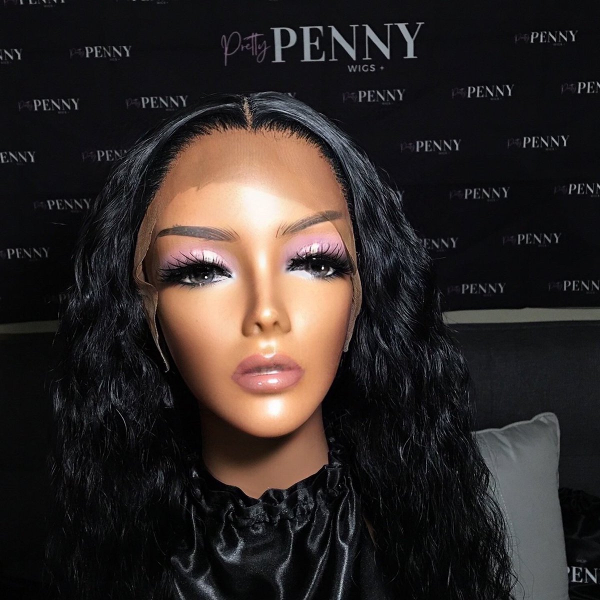 PrettyPennyWigs's tweet photo. This synthetic t-part wig was most definitely a challenge to get to look natural but @THEEprettyplug 🔌💗 SNAPEDT.

Need a wig made/#customized ? Need quality bundles or lace? Or an install in the Raleigh/Greensboro area?  book or shop at https://t.co/7d54LvtOGb 🛍

#ncat #ncsu https://t.co/5E9e2y8HJa
