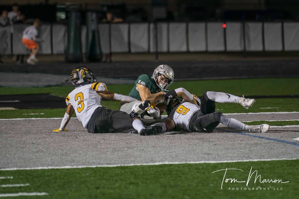 TomMarronPhoto's tweet photo. Forevermore this shall be referred to as "The Catch".

Zionsville 52 - Avon 49 https://t.co/eIqYQR3XNi