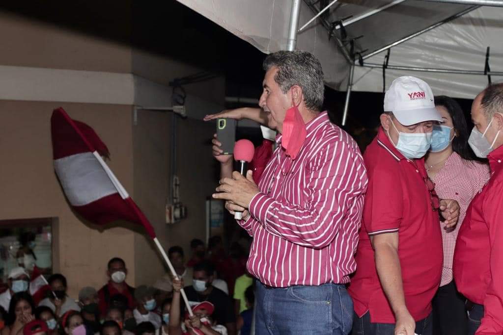 vrsabillon's tweet photo. Hoy en San Nicolas Santa Bárbara recibio a Yani Presidente, con alegria y esperanza en una nueva patria con oportunidades para la gente. #VictorDiputado91 #YaniPresidente #Votaporlos9diputados. #BenchitoAlcalde https://t.co/kD1naAlVCj
