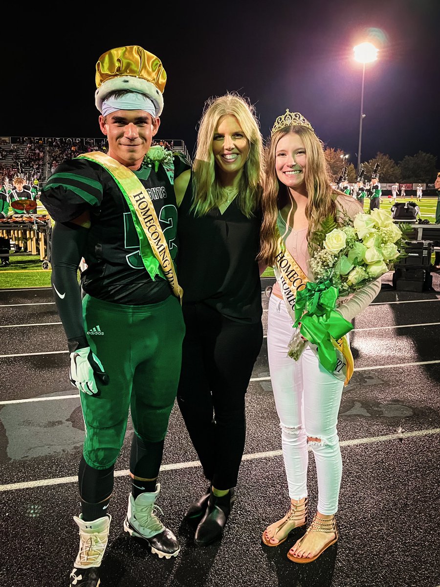 JessyArcher's tweet photo. Two super nice kids crowned Homecoming King and Queen tonight! Congratulations AJ Morabito and Katelynn Kellerman! https://t.co/1qfKH4Yr6M