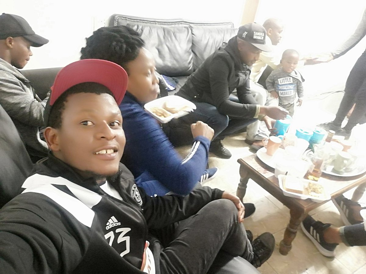 GugulethuBranch's tweet photo. πSAMORA | We thought breakfast was served, little did we know... Lets eat π #SamoraBranch 2k21 Relaunch Preparations β οΈ #OnceAlways β«π΅π΄β https://t.co/EbB9MPd5Qg