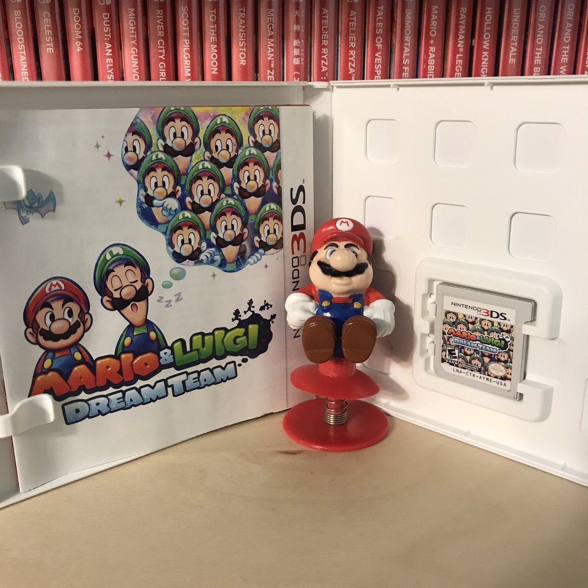 TrackTony1's tweet photo. It’s not Metroid Dread (FedEx sucks), but I did get Mario and Luigi: Dream Team for the 3DS for $10. A no brained considering it was a local pickup and near my gym. Maybe tomorrow I’ll get Metroid Dread 🤦‍♂️ https://t.co/LCwVmwiIBp