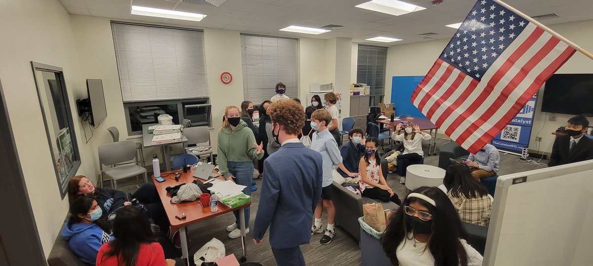 Parkway West Virtual Classic is halfway through!  The tournament may be online, but Clayton is in person and it's awesome!