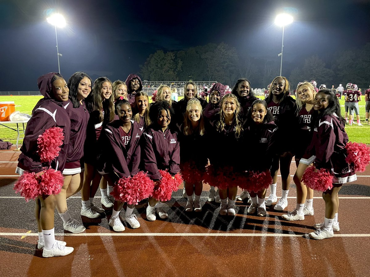 Congratulations to our very own Varsity Cheerleader, Baylee Shumaker, on winning homecoming queen! 👑💕