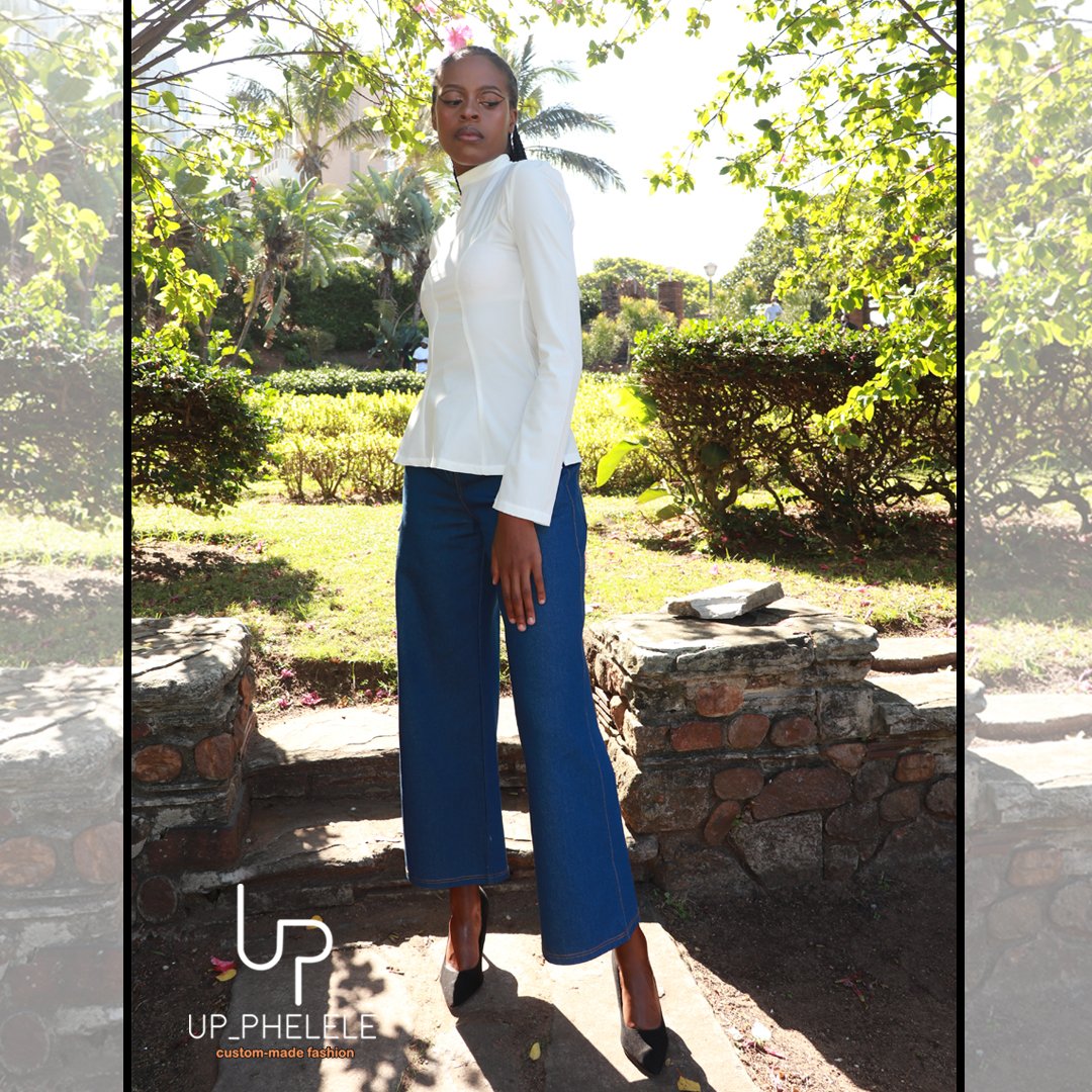 Up_phelele's tweet photo. Thereβs just something about this #UP_Blouse & #UP_Jeans combo ππΎ
https://t.co/6IRcRNNLEW
#UP_aw2021essentials π #UP_essentials #AutumnWinter2021 #Denim #MensWear #WomensWear #UP_shop #houseofzwide #CustomMadeFashion #VaccineCertificate #Durban #UP_PHELELE πΏπ¦ https://t.co/YoLxQiehF7