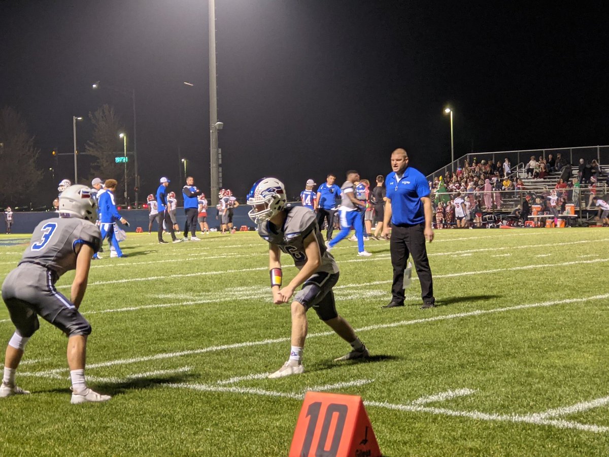 EllermanLindsay's tweet photo. Friday night lights. πβ€οΈπππ¦
#BeAnEagle #Ellerman2021 @CoachEllerman https://t.co/HWHnfTBJ9V