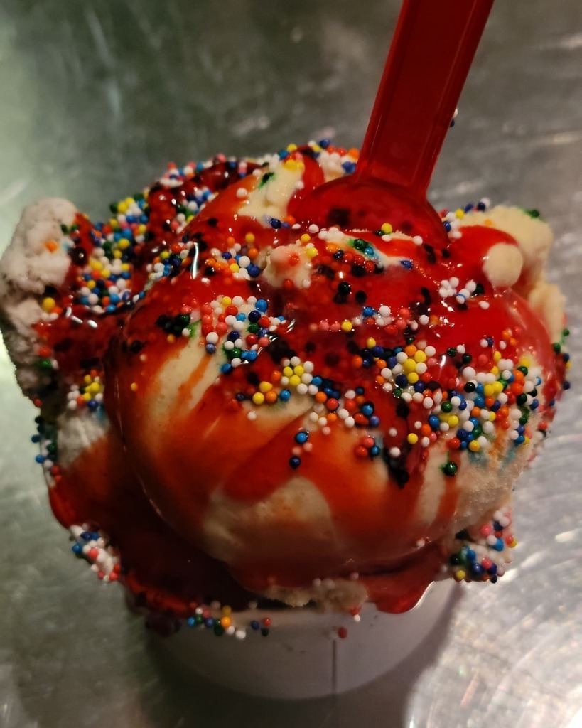 dolce_brooklyn's tweet photo. Ending our night with a bit of a treat. Catch us tomorrow 2 - 11 pm https://t.co/P3KZKaakQF