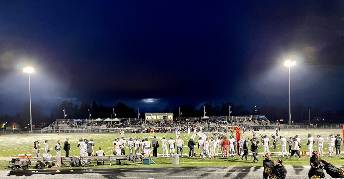 South Football (@sahsfootball) on Twitter photo It’s Friday Night Lights at its best!!
Quarterfinals Halftime Score:
West 20
South 26 It’s Friday Night Lights at its best!!
Quarterfinals Halftime Score:
West 20
South 26