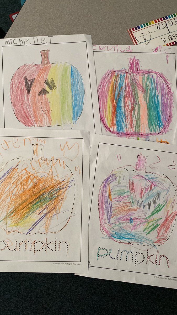 GarzaClass's tweet image. Talked about colored pumpkins in our morning circle time. Decided to let them bring their ideas to life, and I’m in love with all my students personalized pumpkins! 
@MRobinsonElem #HolidayFun #Pumpkin