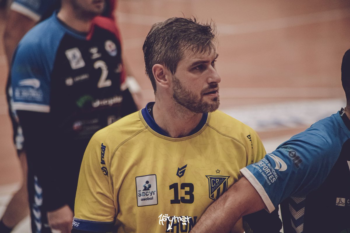 Julen Aginagalde (@julenaginagalde) on Twitter photo Siempre es especial volver a jugar en Leon. Aupa ekipo, bi puntuen bila 💙💛 <a href="/CDBidasoaIrun/">CD Bidasoa Irun</a> #invirtiendoenmus #llegará Siempre es especial volver a jugar en Leon. Aupa ekipo, bi puntuen bila 💙💛 <a href="/CDBidasoaIrun/">CD Bidasoa Irun</a> #invirtiendoenmus #llegará
