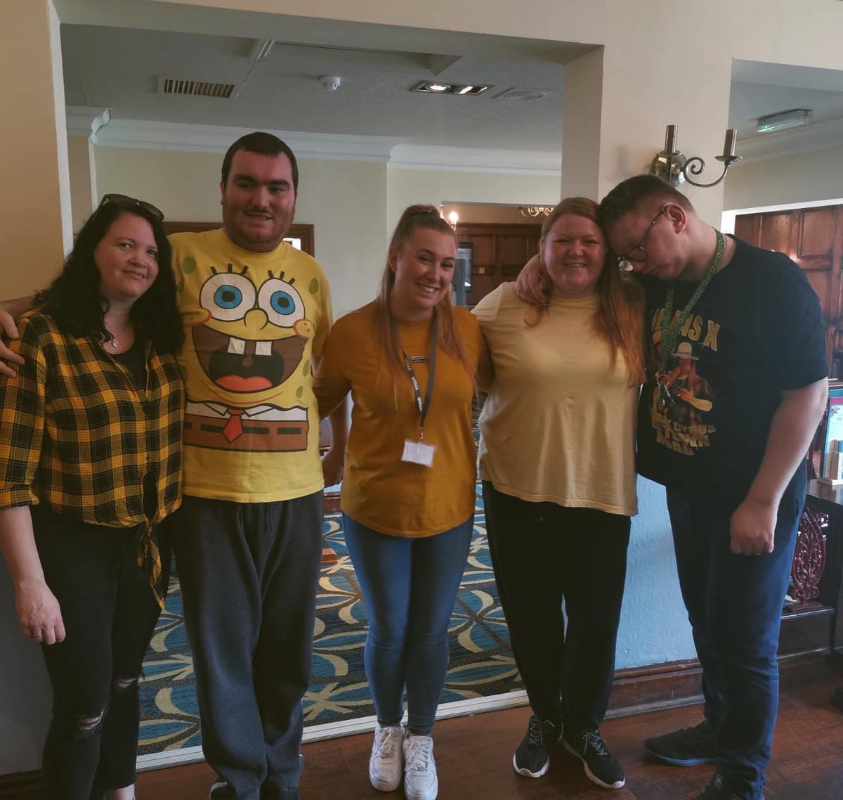 First day back to pub lunches for Stepping Up yesterday 😄 They also joined in with #HelloYellow wearing yellow for mental health awareness 💛