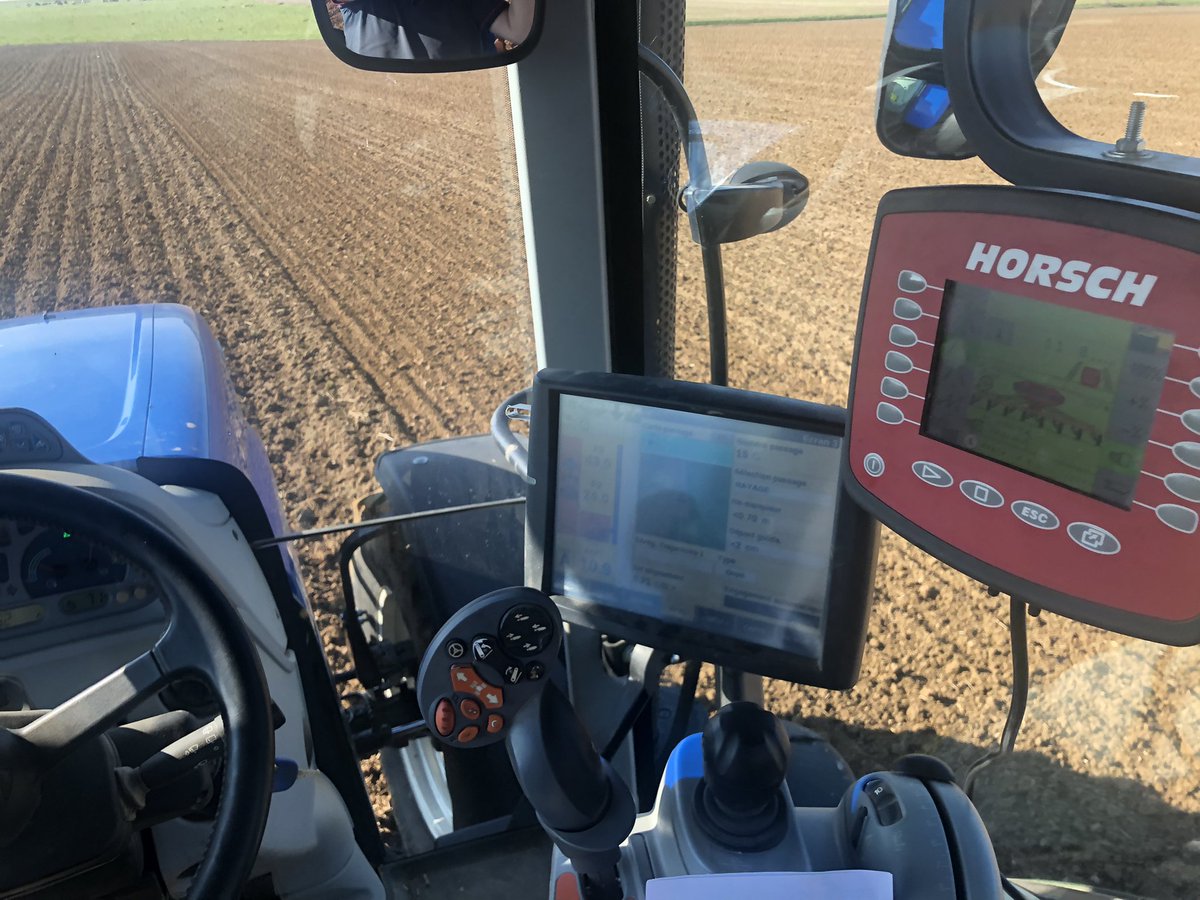 Week-end de semis 🌱 blé 2022 #chevignon #roadtoharvest  <a href="/GroupeFDesprez/">Florimond Desprez</a> <a href="/HORSCH_France/">HORSCH France</a>