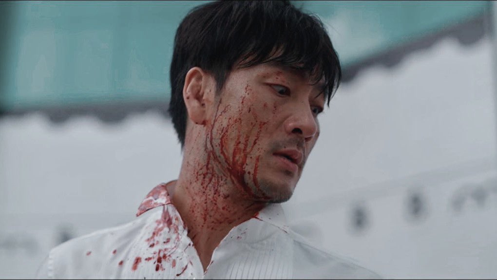 myvillaneve's tweet photo. sangwoo covered in blood is just something else https://t.co/jjT1z7PcF6