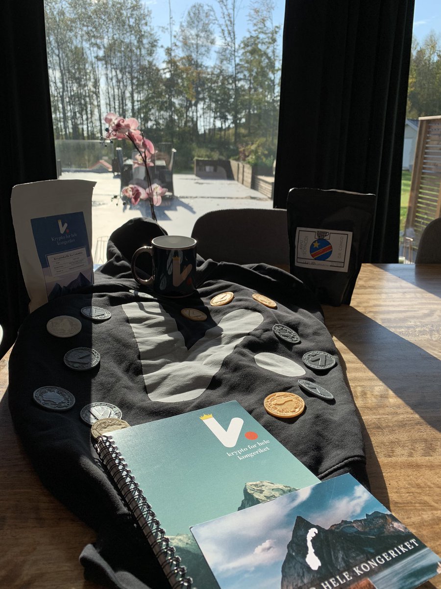 MartinAndersen5's tweet photo. Herlig start på helgen @kongerik_et @KaffiNistad #kryptokaffe #kryptoNor https://t.co/GSkhujIUxJ
